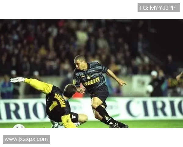 足球明星独特技艺大揭秘 盘点球场上最擅长的招牌动作